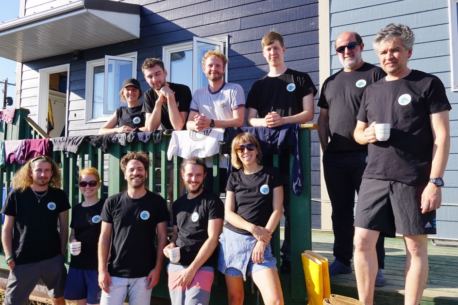 The researchers! Top row from left to right: Jade, Konstantin, George, Justus, Pedro, Gonçalo. Bottom row: Léo, Julia, Samuel, Niek, Alison. (Gustav not present) ©Samuel Stettner Picture1 S.Stettner web
